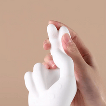 Load image into Gallery viewer, Warm Hand – Beheizter Vibrator mit Auslöser